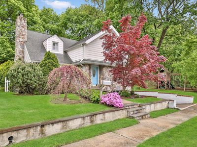 18 Manning Circle, Pelham, NY, 10803