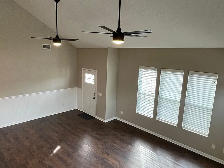1234 Laila Ln — Photo 4