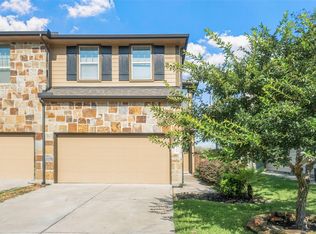 215 Biltmore Loop, Montgomery, TX 77316