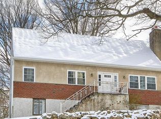 50 Custis Ave, N White Plains, NY 10603