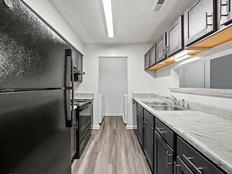 Salem Run Apartment Homes — Photo 17