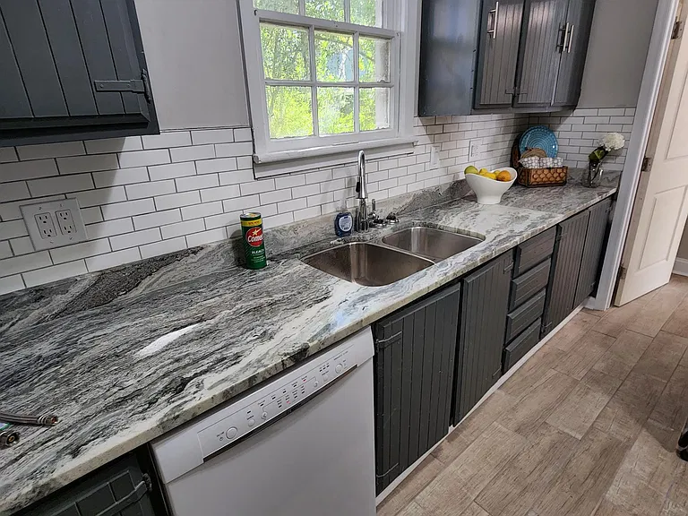 1177 Mohawk St — Photo 5