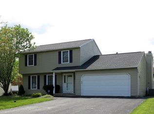 6120 Rossland Cir, Cicero, NY 13039
