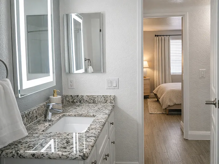 The Beverly Apartment Homes — Photo 76
