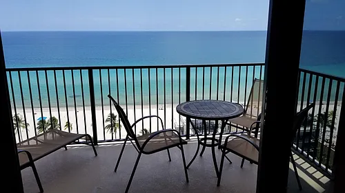2101 S Ocean Dr #1712 Photo 1