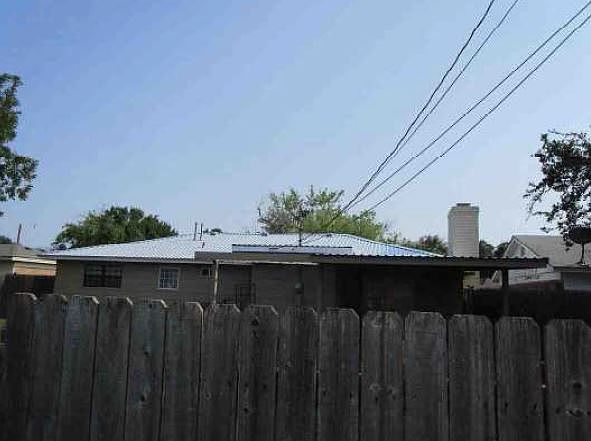 2nd image of 234 Van Zandt St