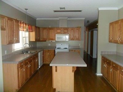 4th image of 715 County Road 4921