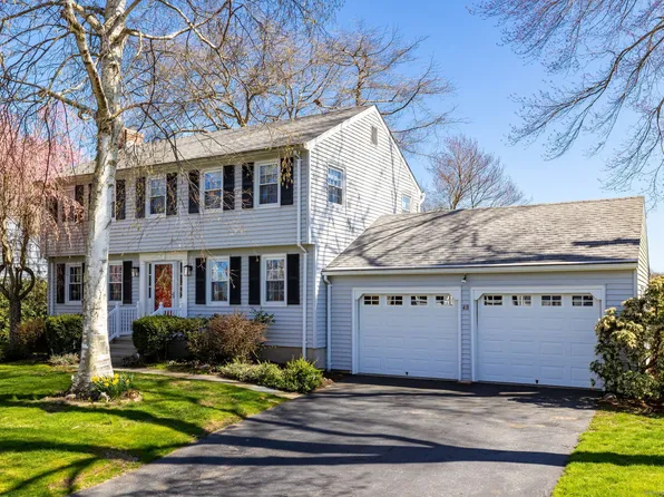 48 Meadowood Lane, Old Saybrook, CT 06475