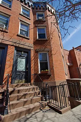 Sold by Corcoran | media 23