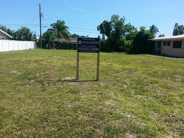 1st image of 2060 SE 5th Ct