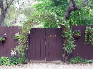 21682 Encina Rd, Topanga, CA 90290