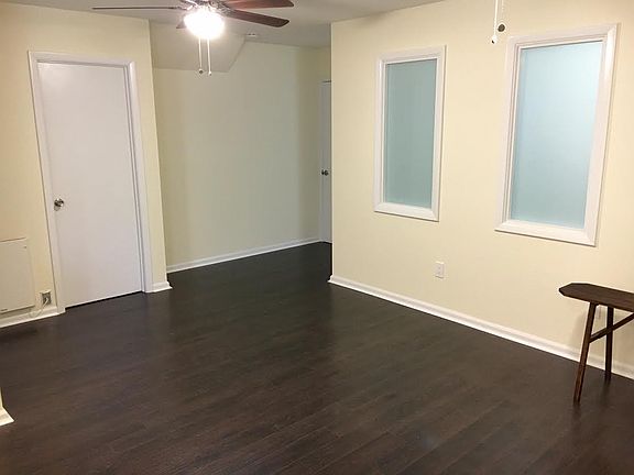 2nd image of 360 6th St APT 4