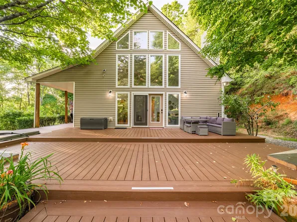 67 Hummingbird Hill Rd, Franklin, NC 28734