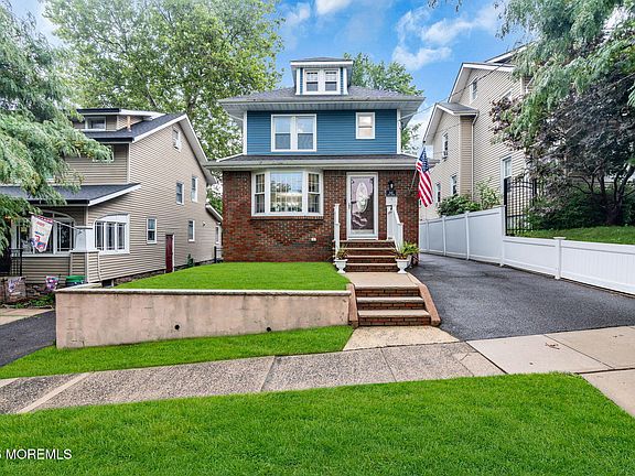 2nd image of 247 Post Avenue