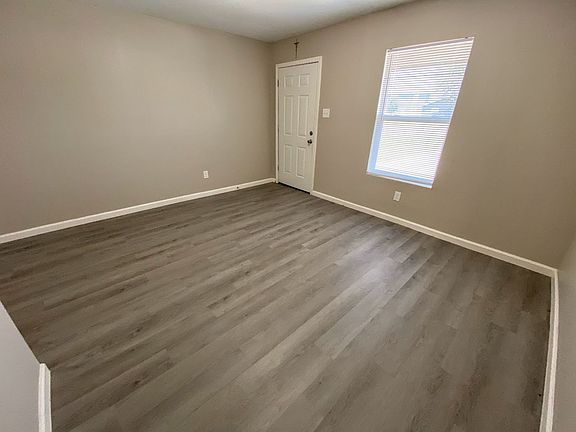 4th image of 909 Wilder St #4