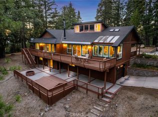 32295 Hummingbird Ct, Running Springs, CA 92382