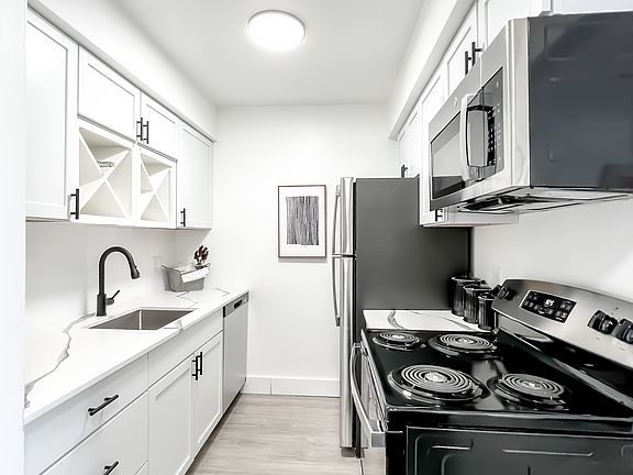 3rd image of 42480 Green Valley Dr #8202P