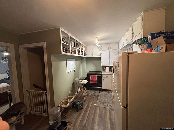 5th image of 2825 W A St