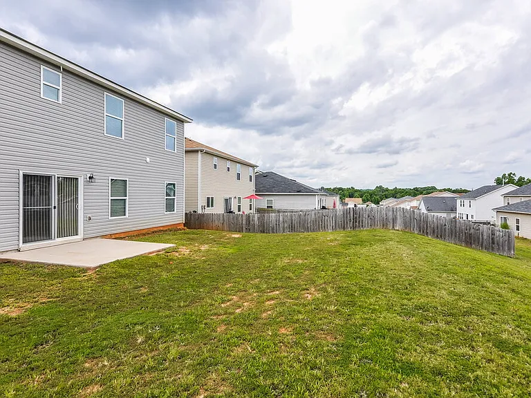 440 Kerriann Ln — Photo 15