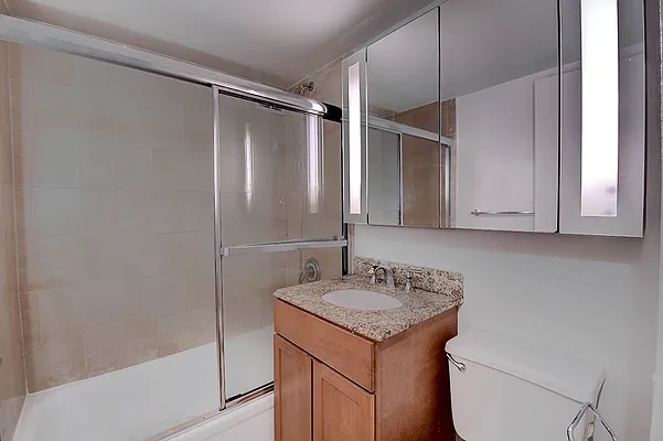 Rented by Urbane Brokerage | media 10