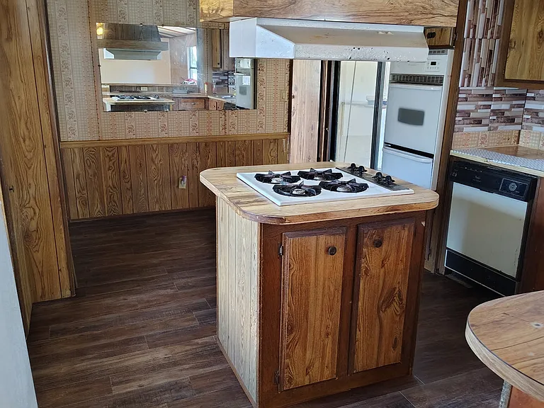 103 Podium Rd — Photo 1