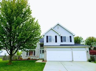 716 Wimbleton Trl, McHenry, IL