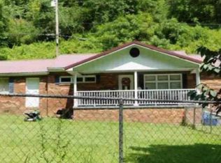 538 Rockhouse Crk, Elkhorn City, KY 41522