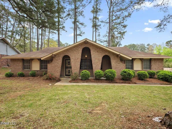 169 Fox Meadows Rd, Jackson, MS 39212