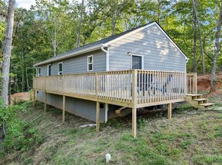 3662 Lakeview Dr, Gainesville, GA 30501