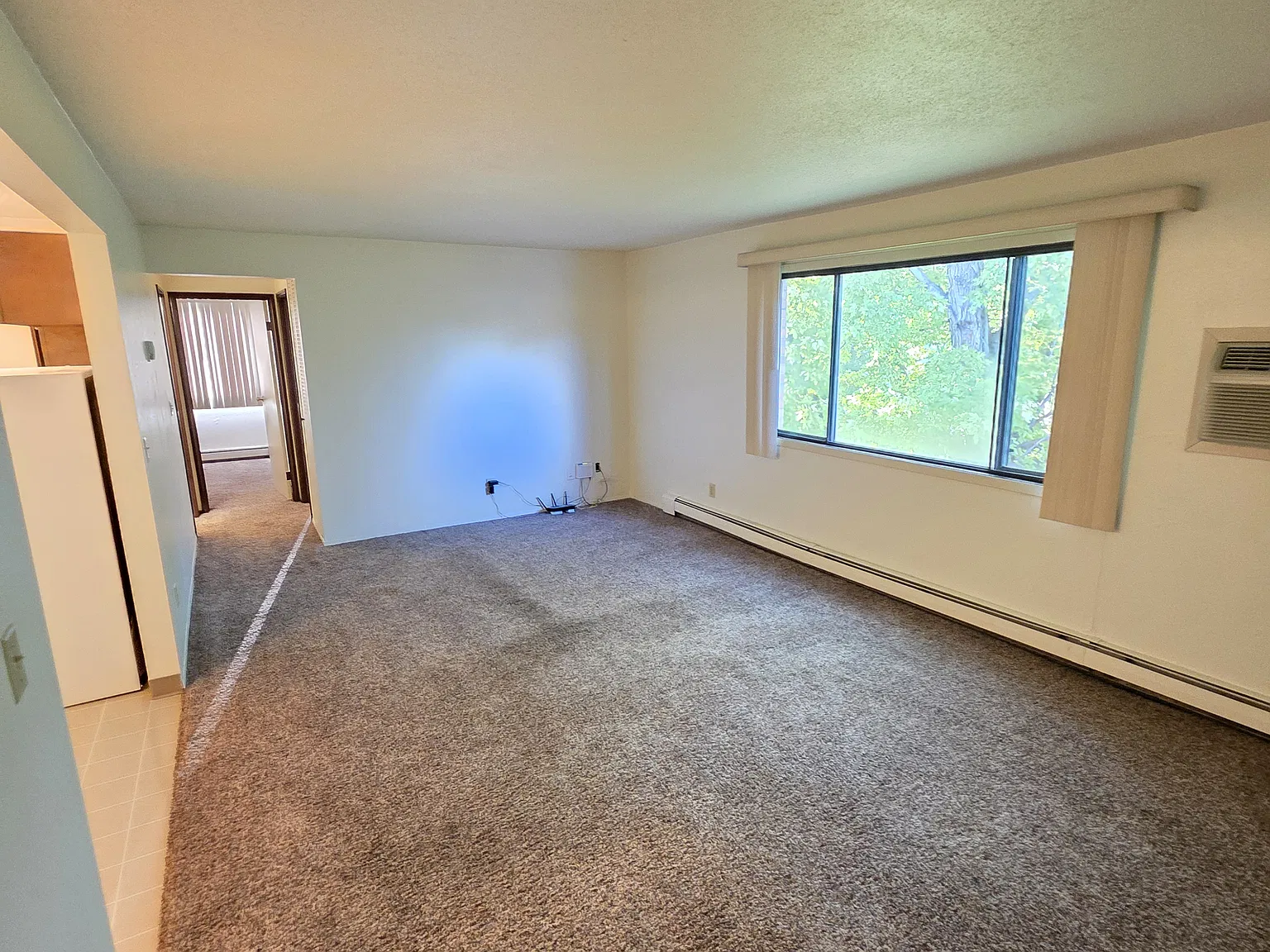 2 bed, $950 — Photo 3