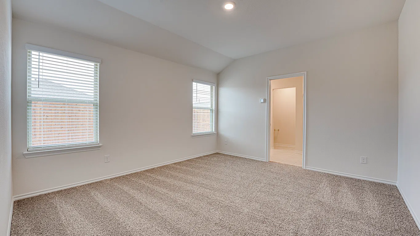 4 bed, 2182 sqft, $650 — Photo 3