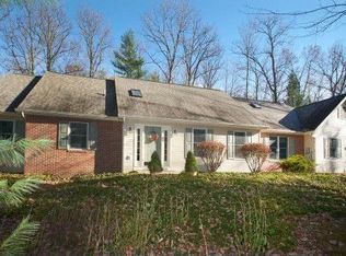 471 Shanelly Dr, Port Matilda, PA 16870