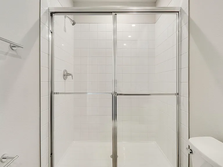 15404 SW American St — Photo 23