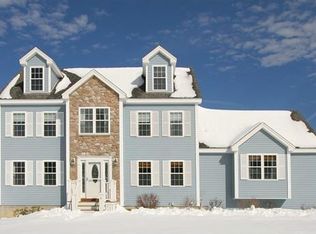 9 Madison Way, Merrimac, MA 01860