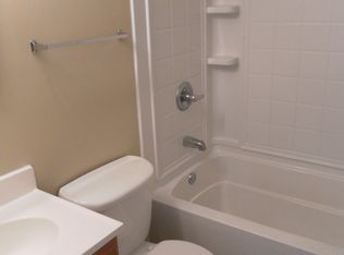 18 W Southampton Ave, Hampton, VA 23669
