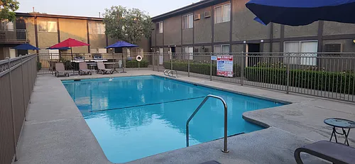 Sherman Pines Apartments Photo 1