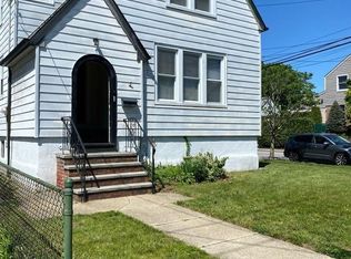 75 Munro Blvd APT 2, Valley Stream, NY 11581