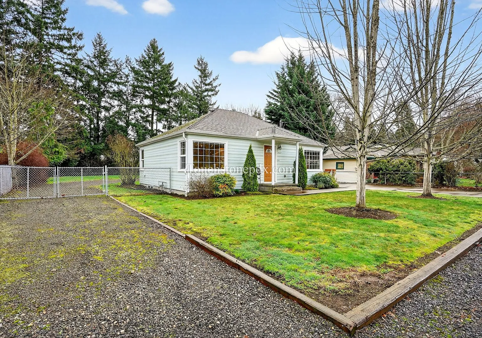 Spacious 3BR Home with Big Driveway & Landscaping Included — Photo 3