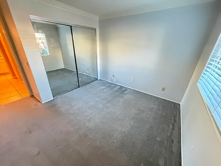 211 Woodland Pkwy #112 — Photo 6