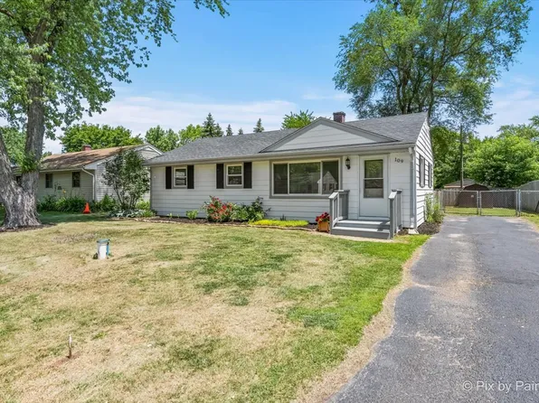 109 Delaware St, Crystal Lake, IL 60014