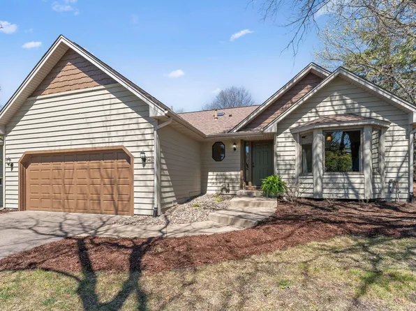 1407 Rebecca Ln, Eagan, MN 55122