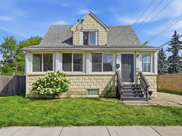 30 W Granet Ave, Hazel Park, MI 48030