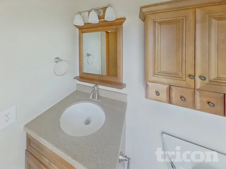 1040 Catherwood Dr — Photo 10