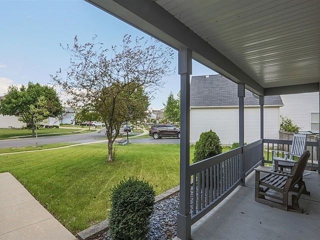 2nd image of 5600 Grand Highlands Dr