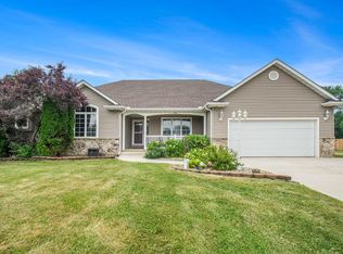 1836 N Summit Dr, La Porte, IN 46350