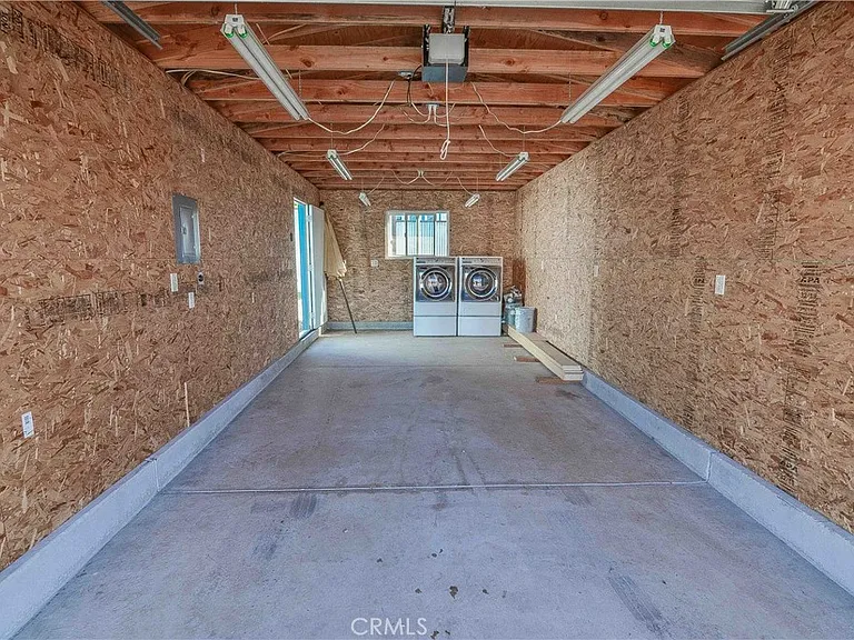 960 Balboa St — Photo 11