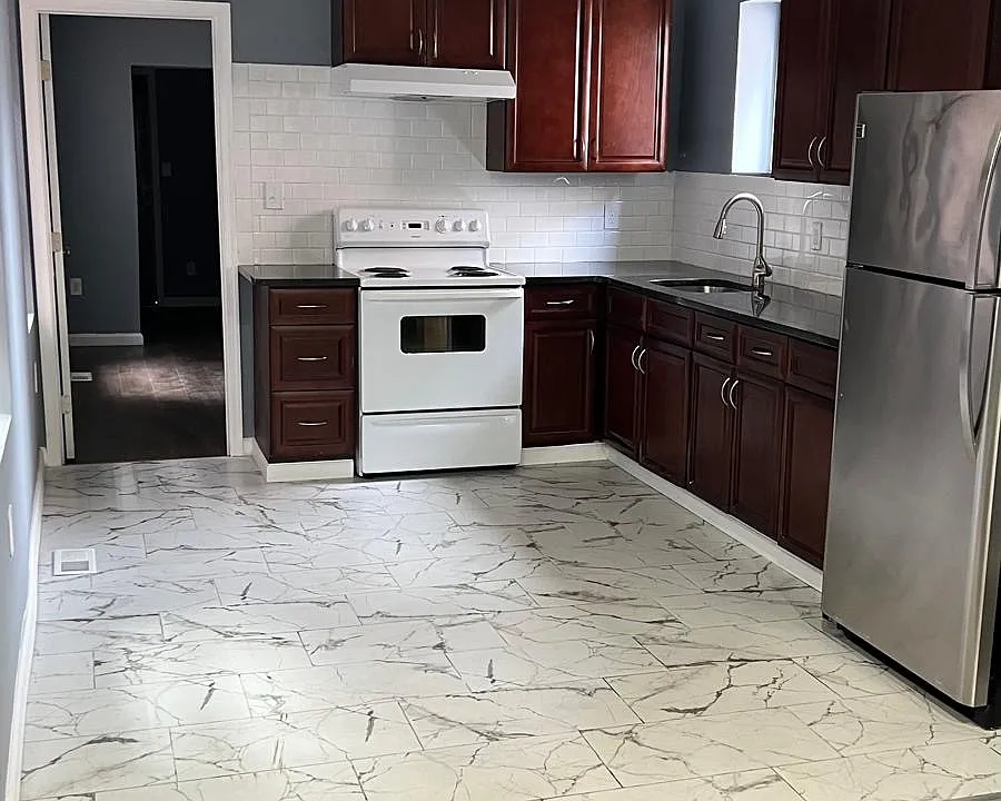 224 W 29th St