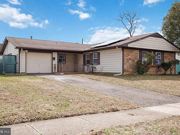 3rd image of 35 Ember Ln