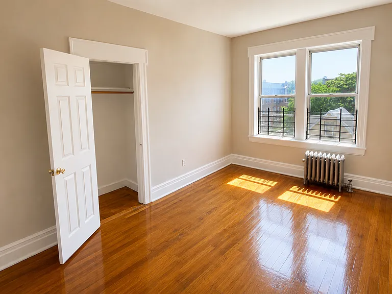 23 Harvard St #12 — Photo 11