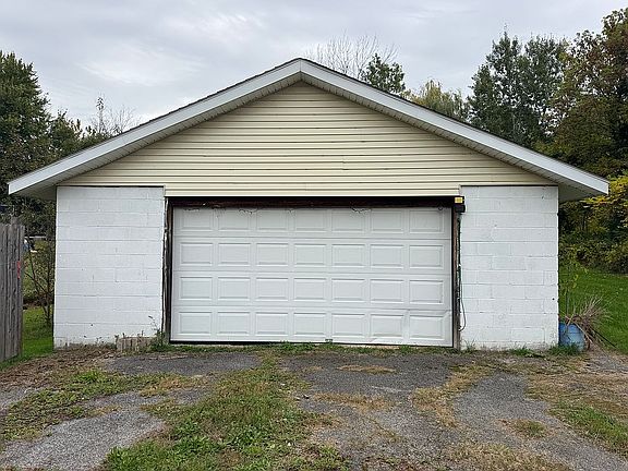 2-car garage